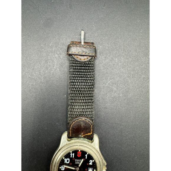 Swiss Army 6000 Diver Watch 300M Men's Date Black Dial Brown Nylon Leather Band - Picture 4 of 7